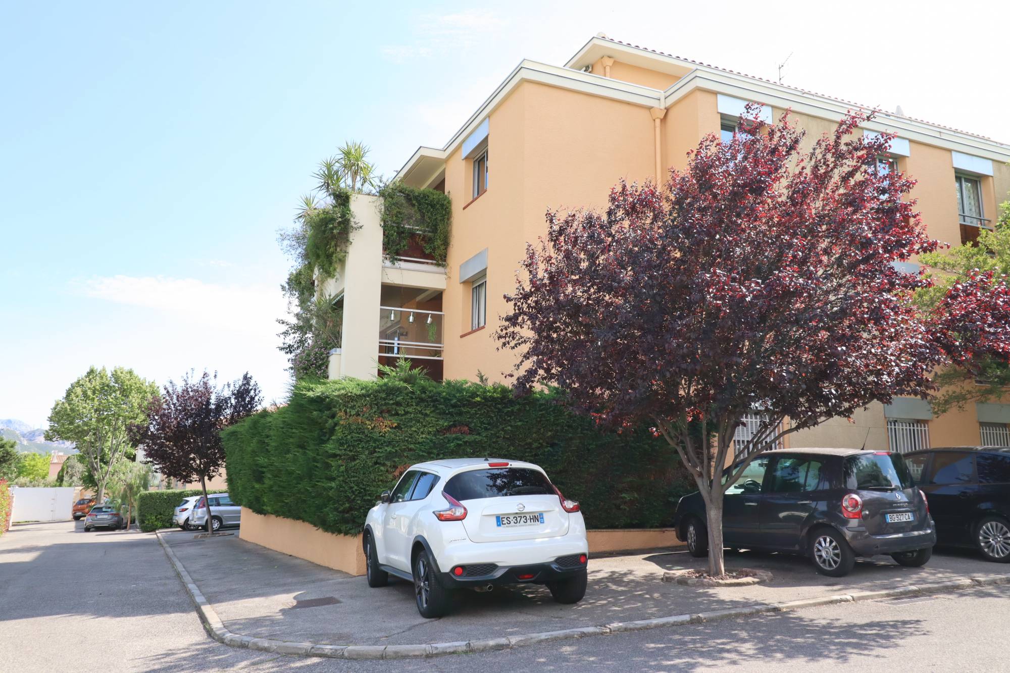 A vendre appartement 3 pièces en rez de jardin sur le village de Saint Barnabé 13012 Marseille 