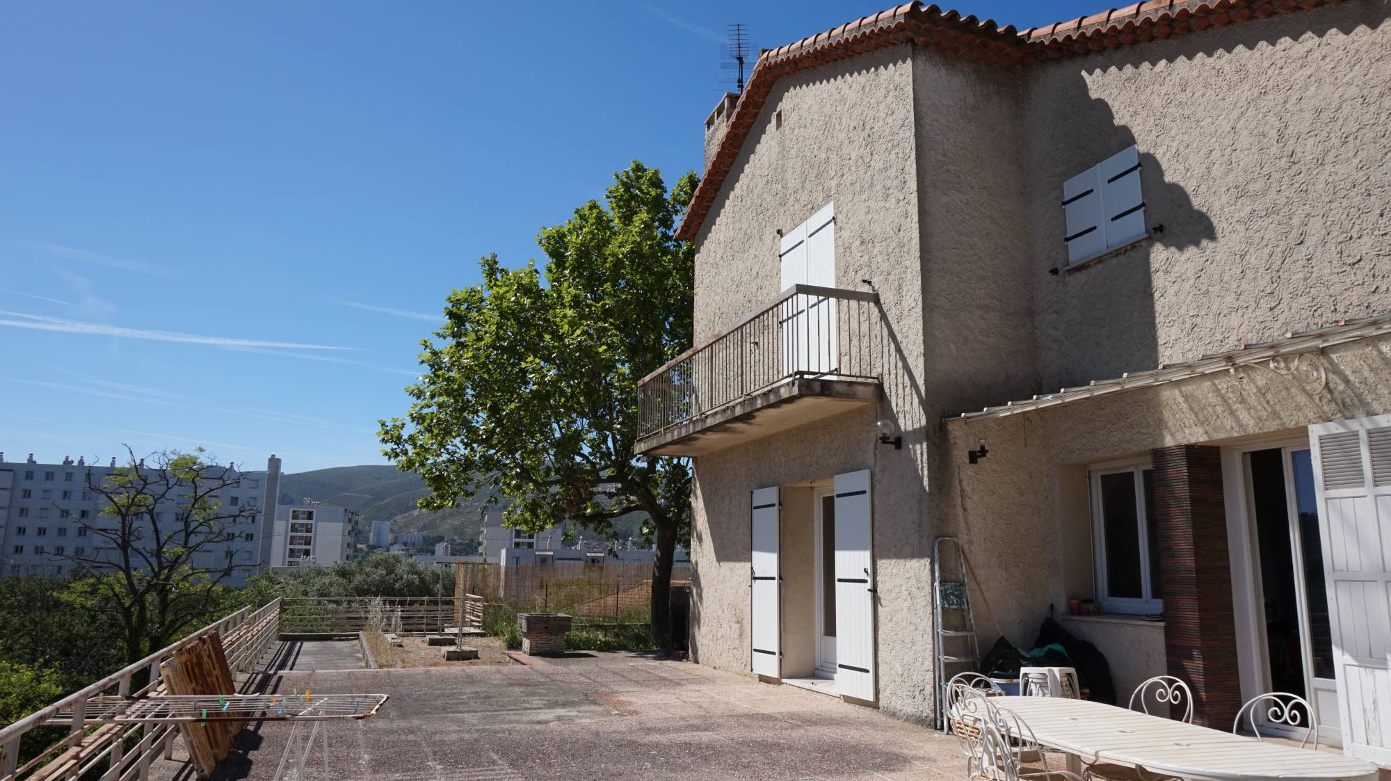 a la vente caillols 13012 Marseille maison à vendre de 180 m² sur une parcelle de 1000 m² 