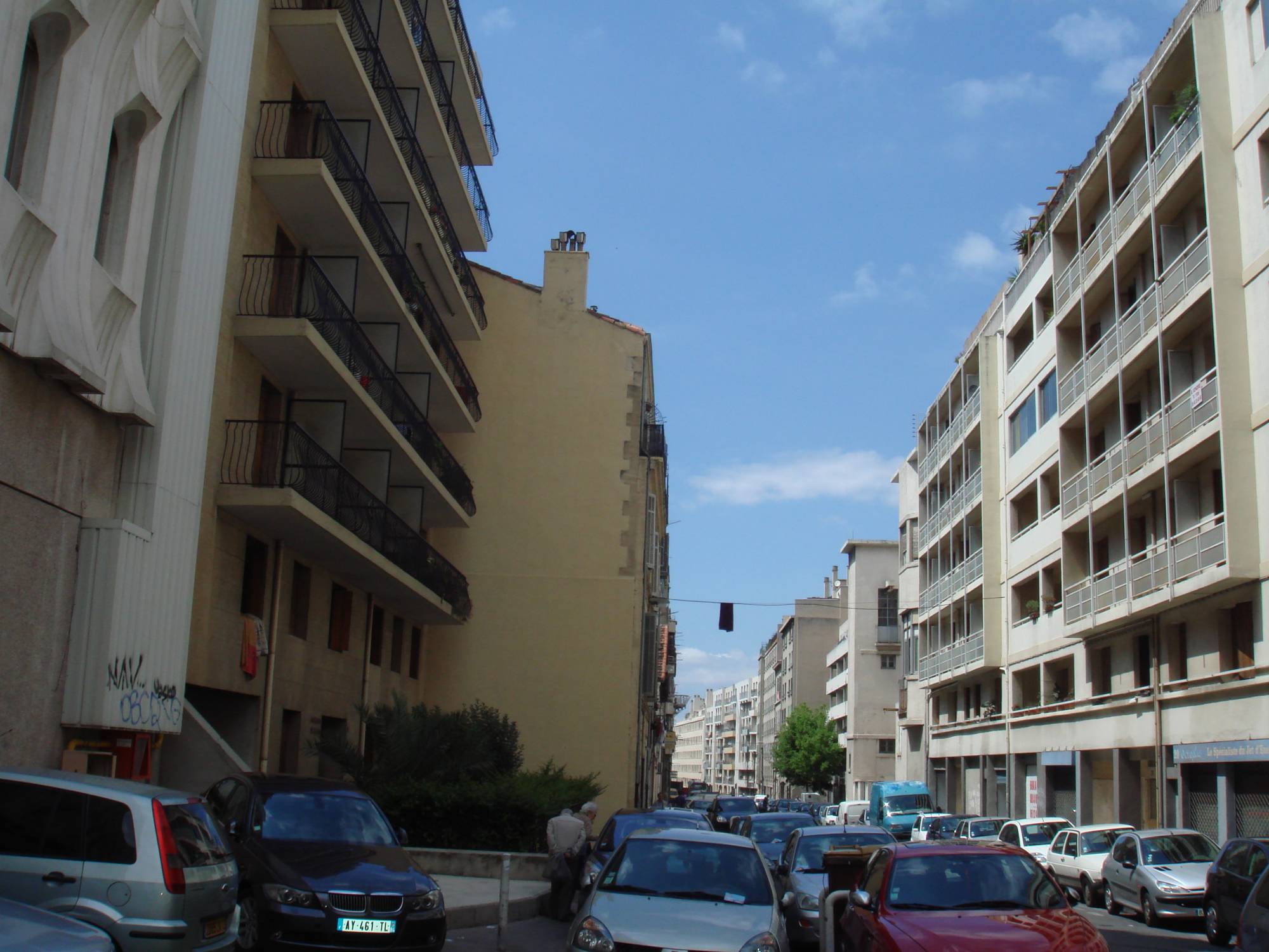 immeuble récent A louer studio 18 m² sur le secteur de Saint Charles / Saint Lazare 13003 Marseille 