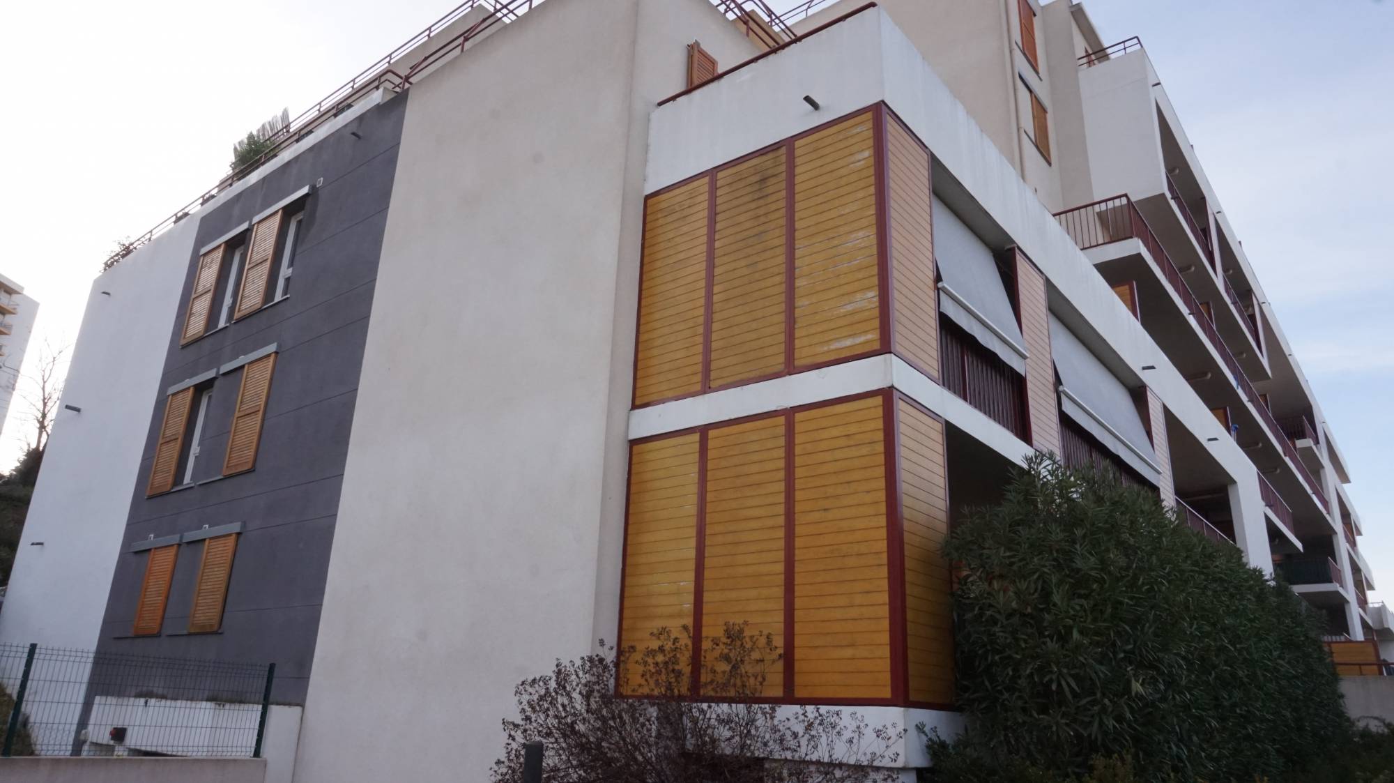 Location appartement 13013 Marseille avec terrasse et garage 