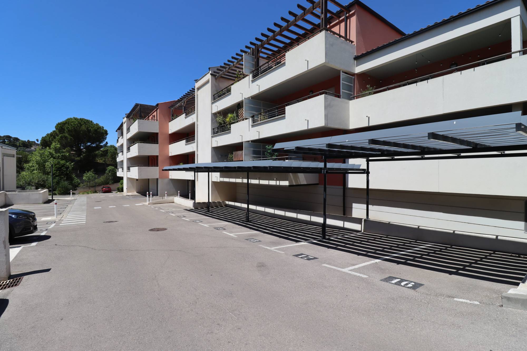 A louer T3 63 m² avec terrasse et garage secteur Saint Julien / Les Caillols 13012 Marseille 