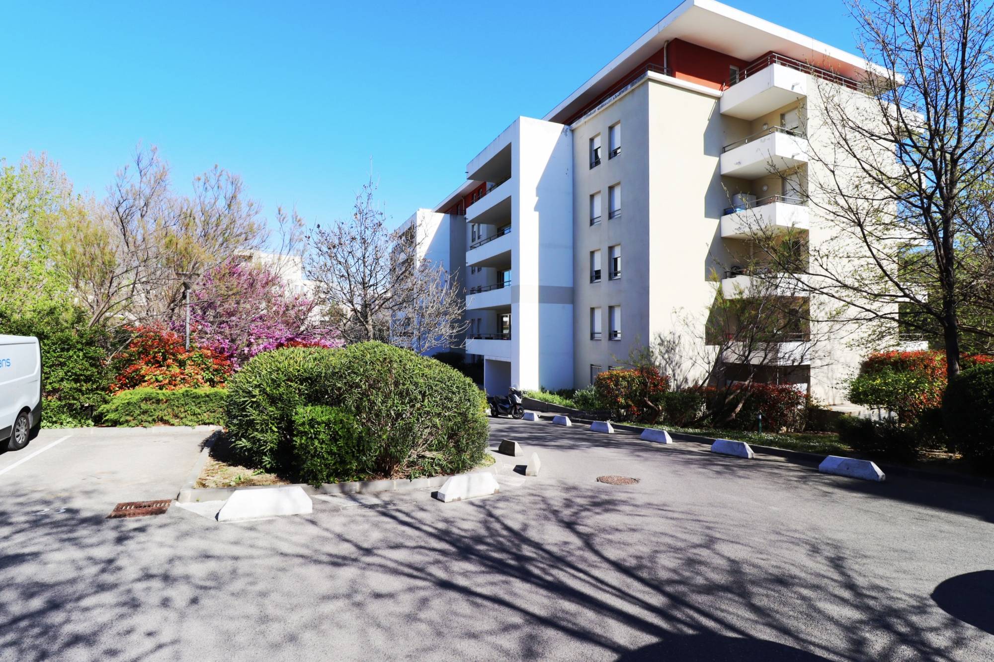 A vendre appartement 4 pièces avec terrasses et garage double en sous sol  Grognarde / La pomme 13011 Marseille