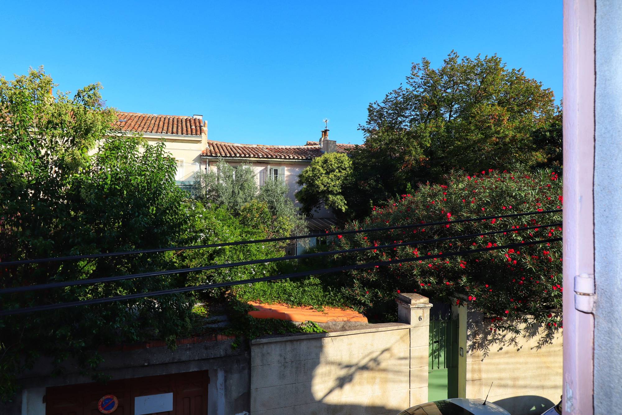 vue A louer studio meublé en plein cœur du village de Saint Barnabé 13012 Marseille 