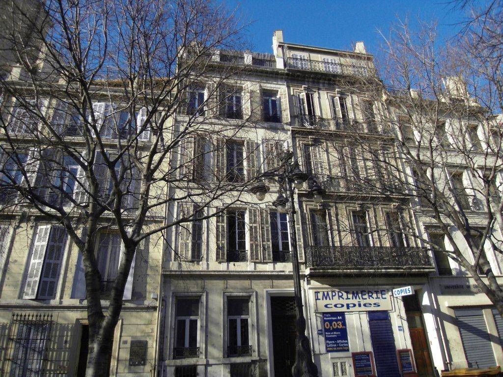 à louer appartement 2 piè_ces de 32 m² 13001 Marseille 