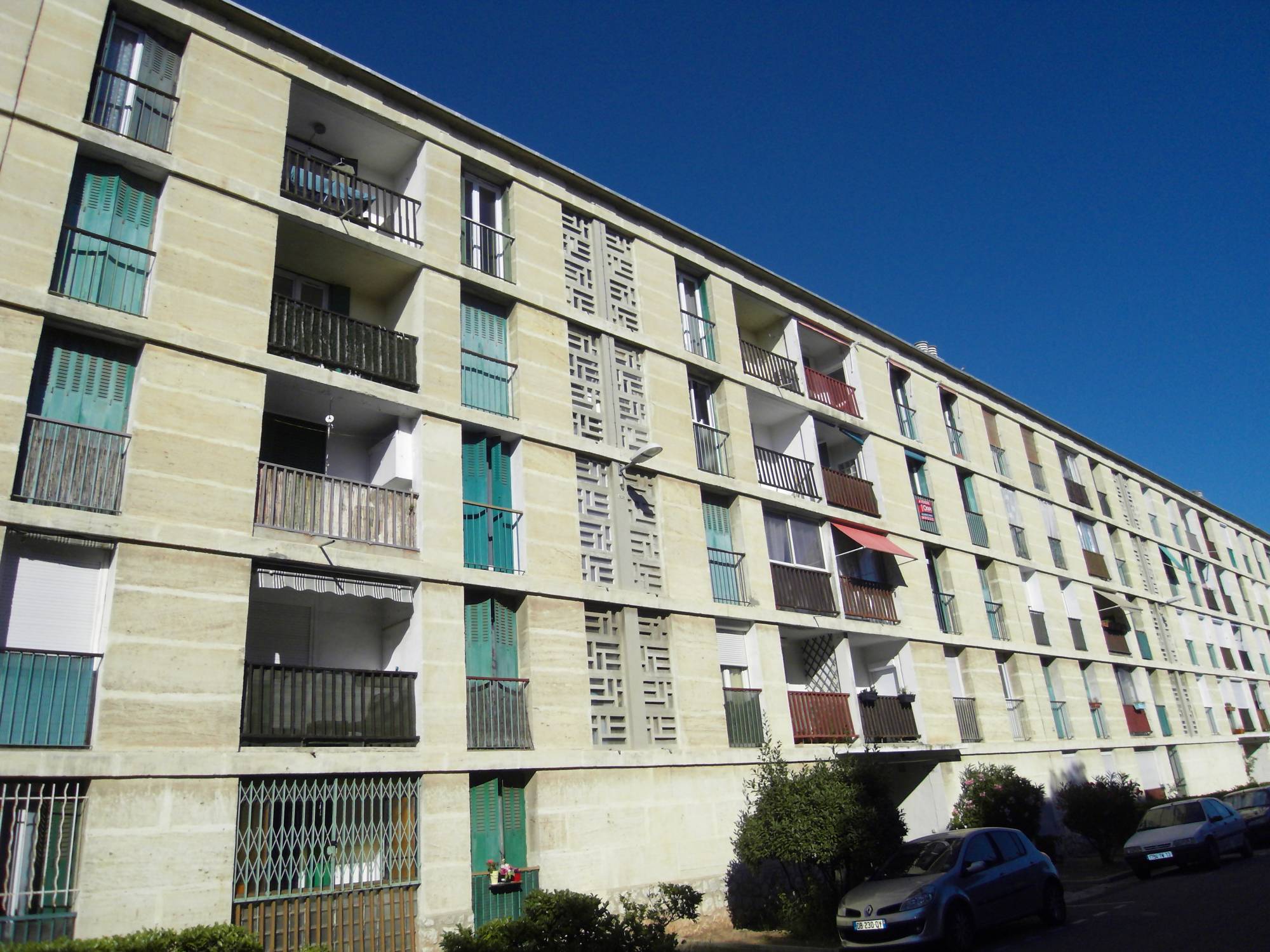 location garage bois lemaitre  13012 Marseille 