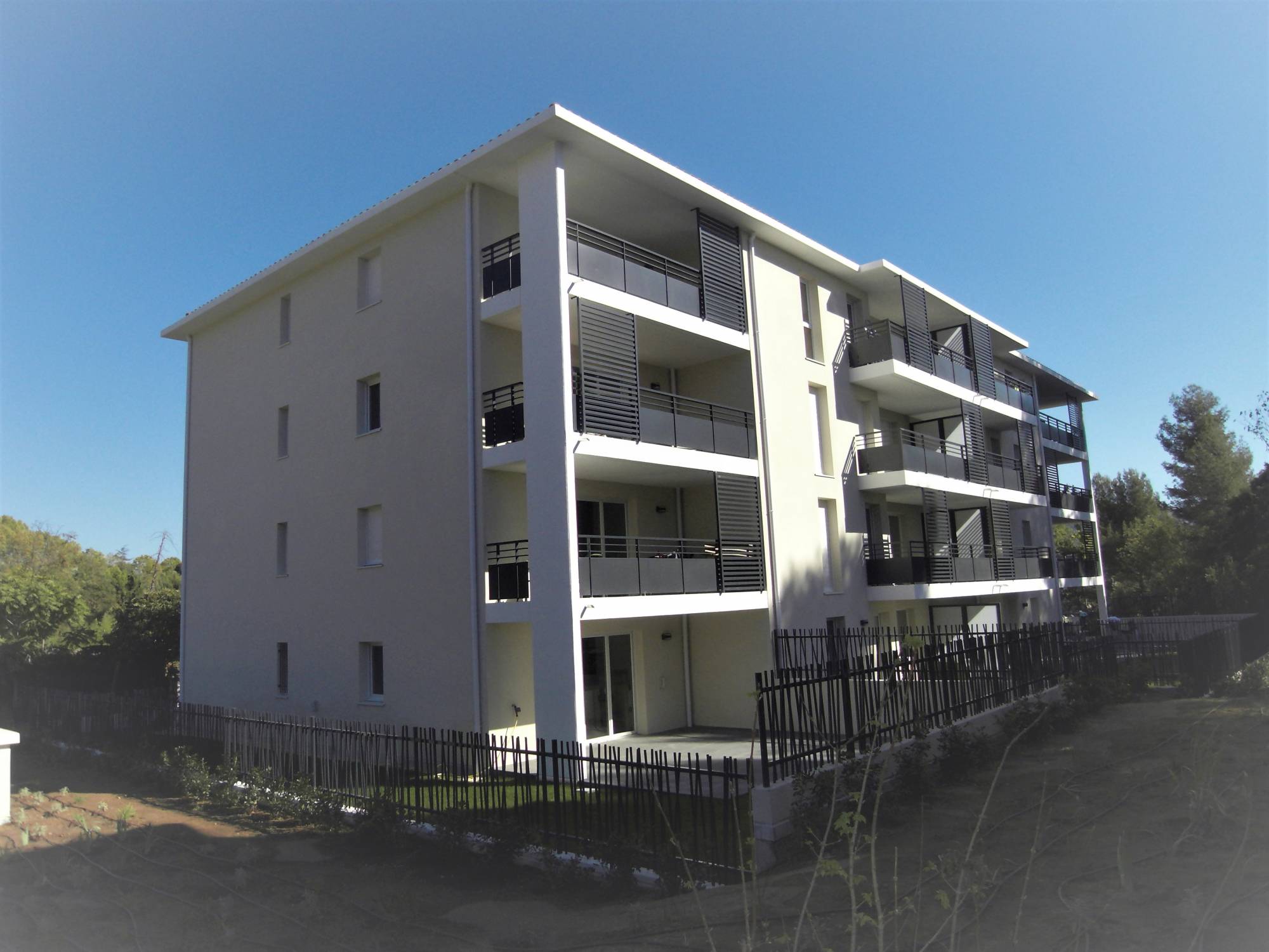 les accates A louer Appartement 3 pièces avec terrasse + garage double Les accates 13011 Marseille